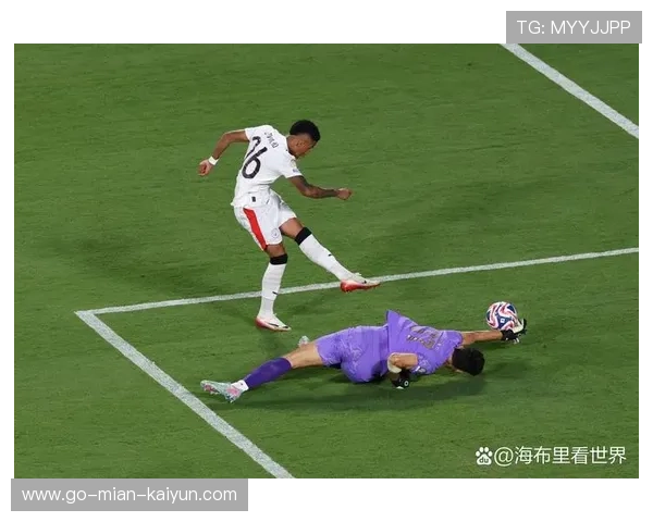 多特门将扑救为球队保住积分